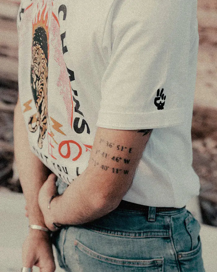 T-SHIRT 'BREAK YOUR CHAINS - VOL. 1'